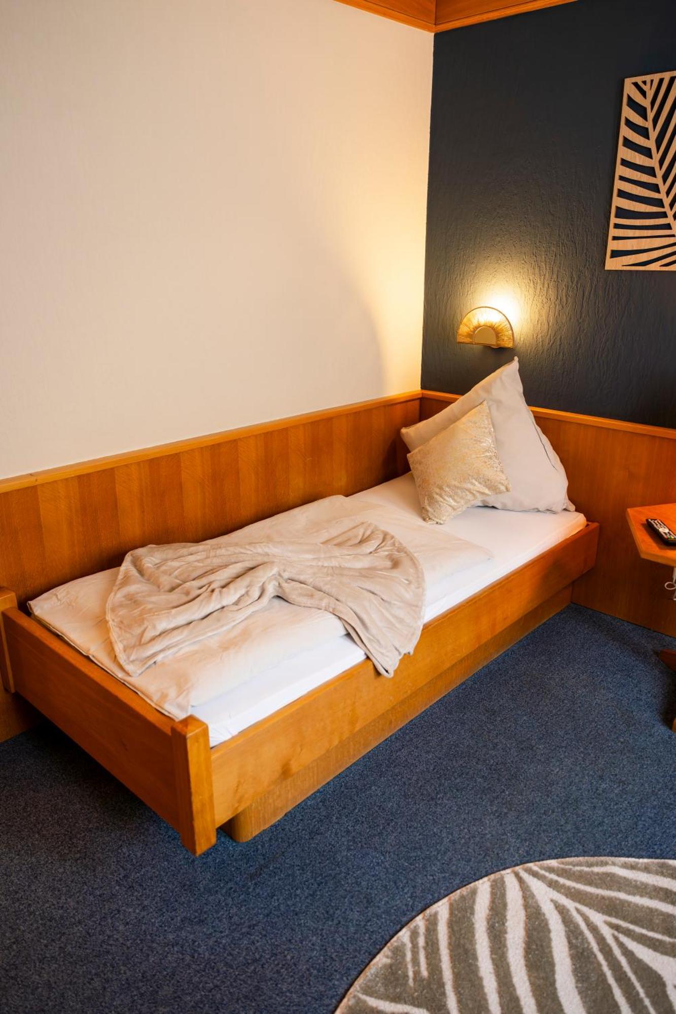 Hotel Gülser Weinstube 3*